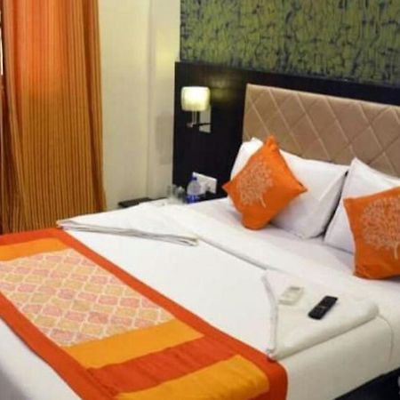 Hotel Avenue Near T-2 International Airport Mumbai Dış mekan fotoğraf