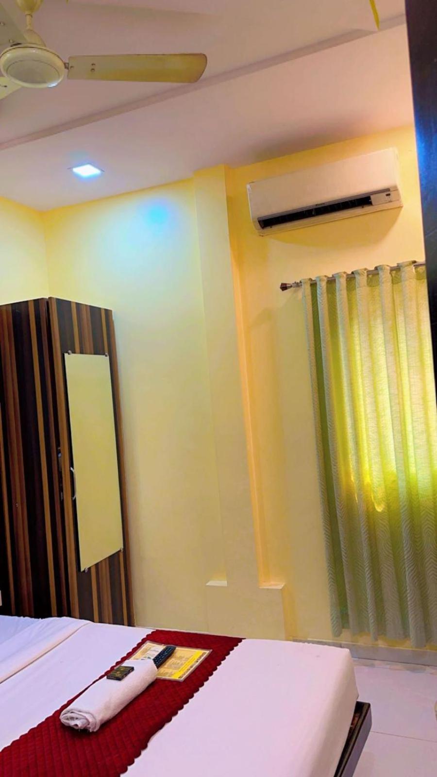 Hotel Avenue Near T-2 International Airport Mumbai Dış mekan fotoğraf